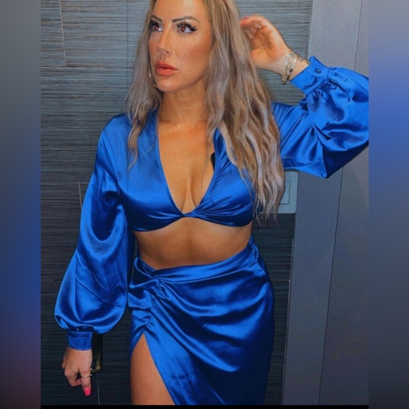 BACK UP 💙 LIVE NOTIFICATIONS 📢 FLYER 🩷👱🏻♀️ - Picture 4 of 16